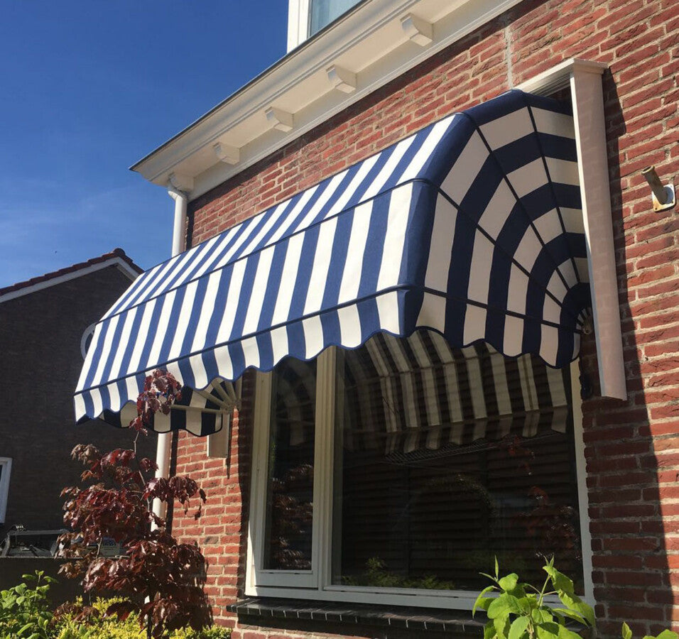 Sunshade Experts Markiezen: origineel leveranciersbeeld met illustratieve kleuren.