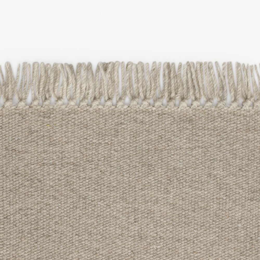 Kvadrat Kelim Naturally Coloured Fringes 7007 - op maat