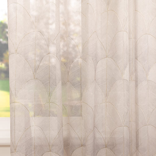 Arcade – Licht Taupe – 18 — 317 cm