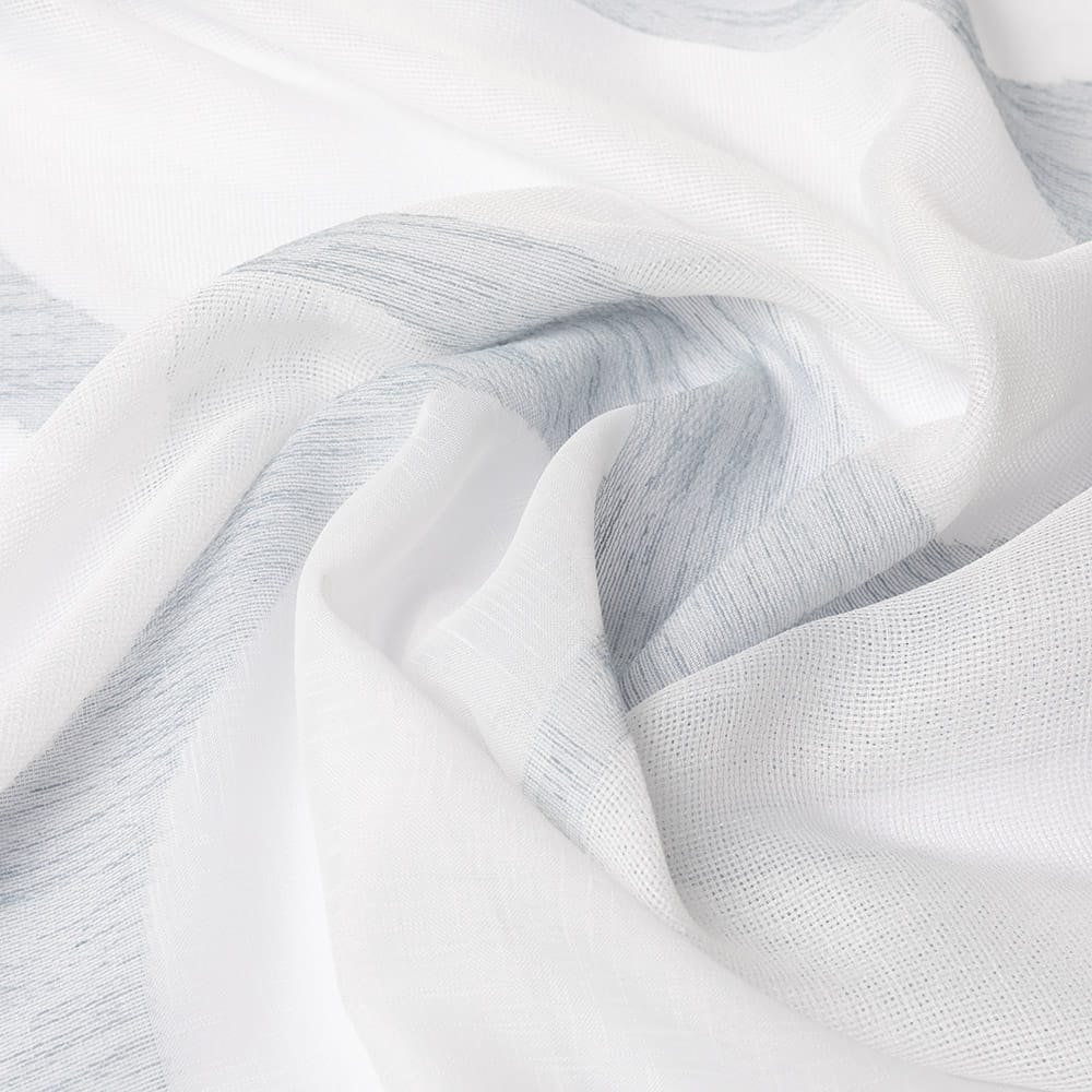 Dina – Off White met Lichtblauw – 4 — 330 cm