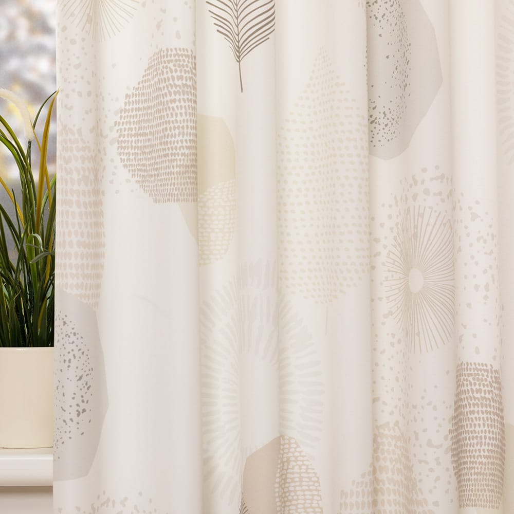 Elin – Off White met taupe – 02 — 148 cm