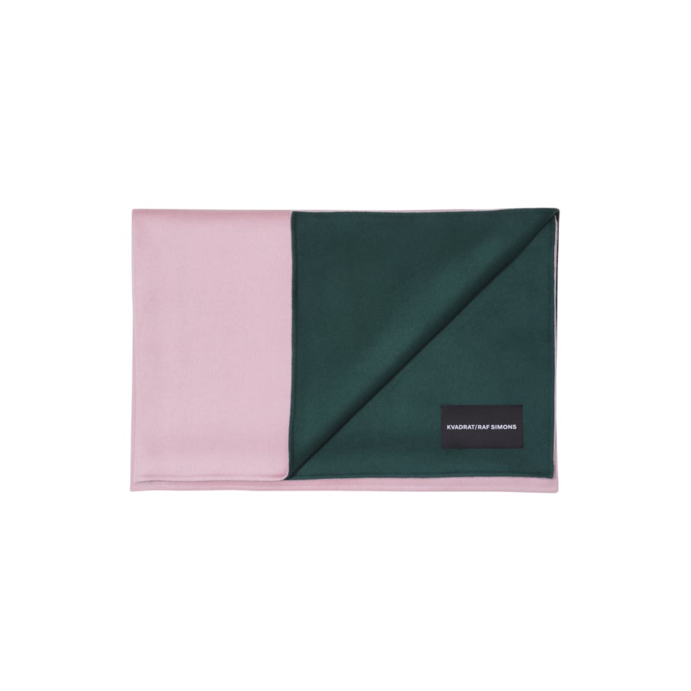 Kvadrat Double face cashmere throw 0622/1062 - 140x180cm, 55.11×70.86”