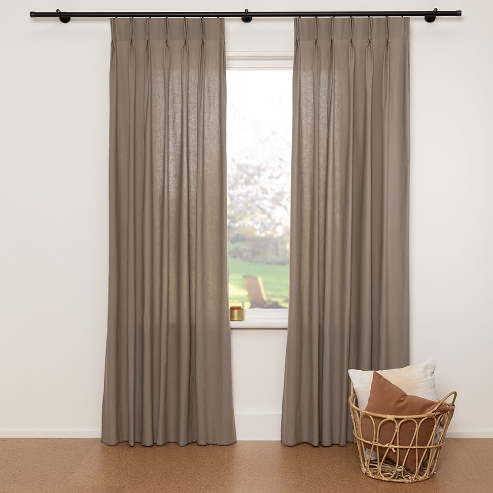 Field – Taupe – 22 — 300 cm
