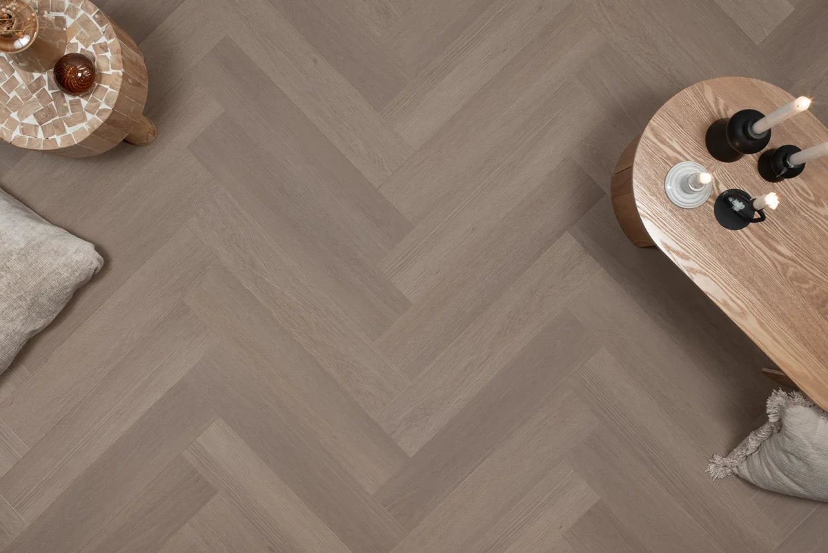 Floer Visgraat PVC – Greige Eiken