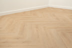 Floer Walvisgraat PVC – Bryde Bruin