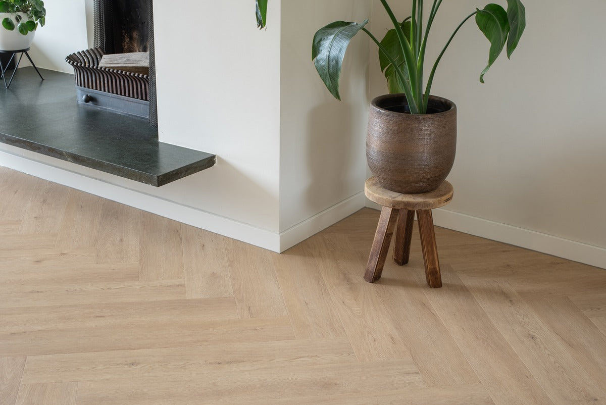 Floer Walvisgraat PVC – Gaia Grijsbeige