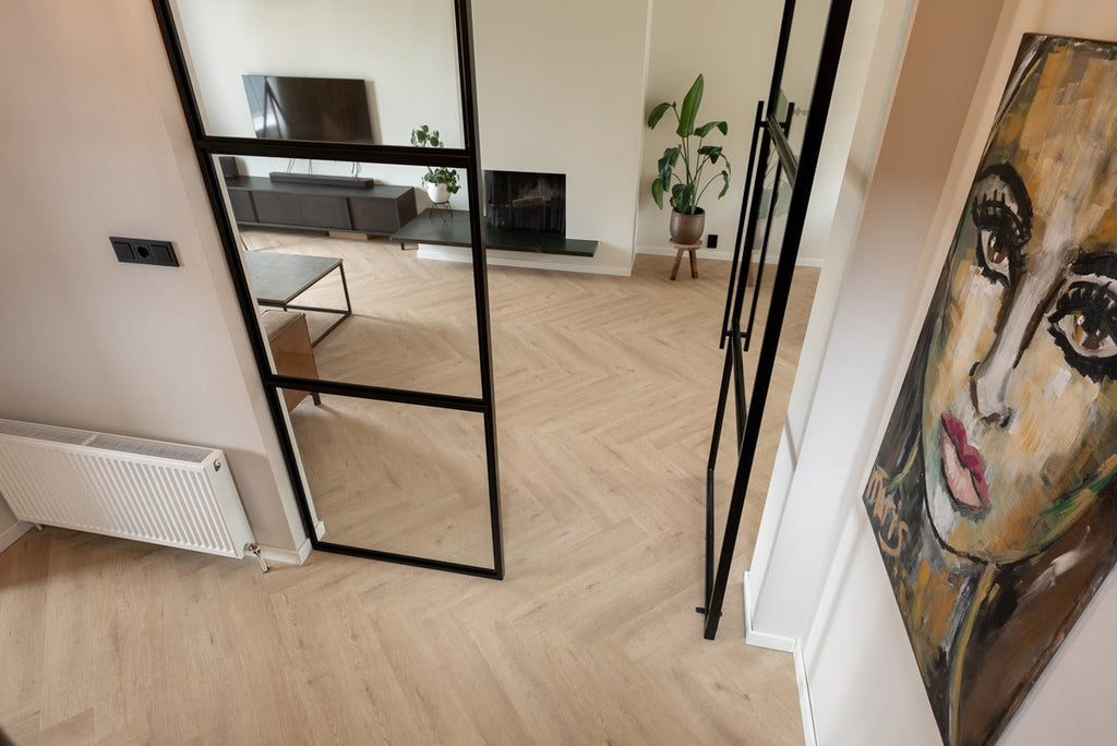 Floer Walvisgraat PVC – Gaia Grijsbeige