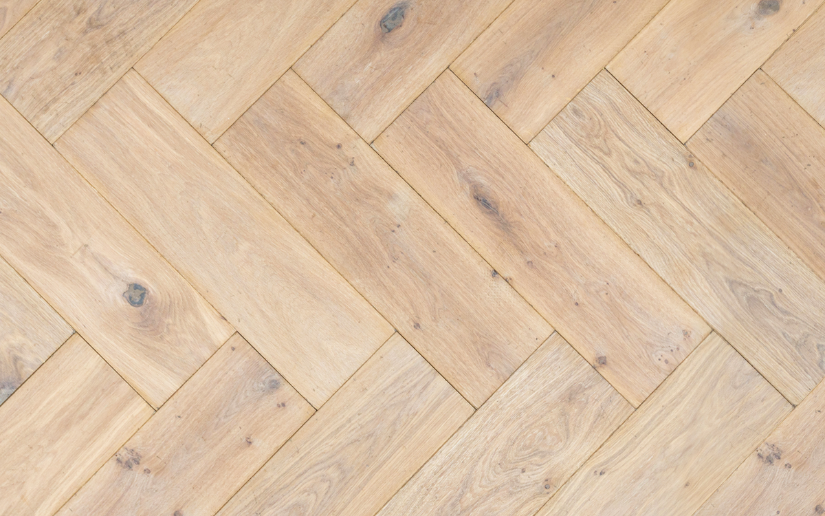 Visgraat Parket Rustiek Eiken Multiplank – Verouderd & Wit Geolied