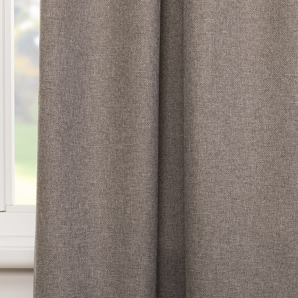 Formidable – Donker Taupe – 23 — 320 cm