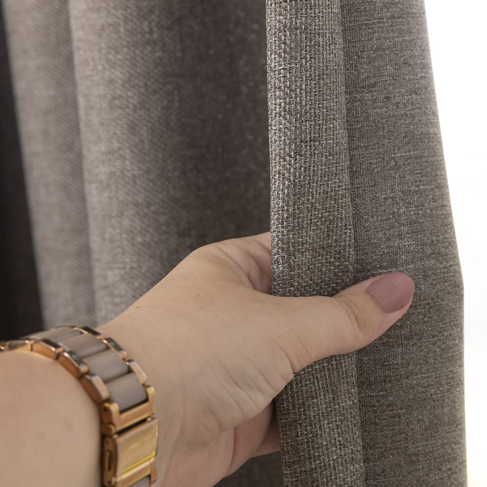 Formidable – Donker Taupe – 23 — 320 cm
