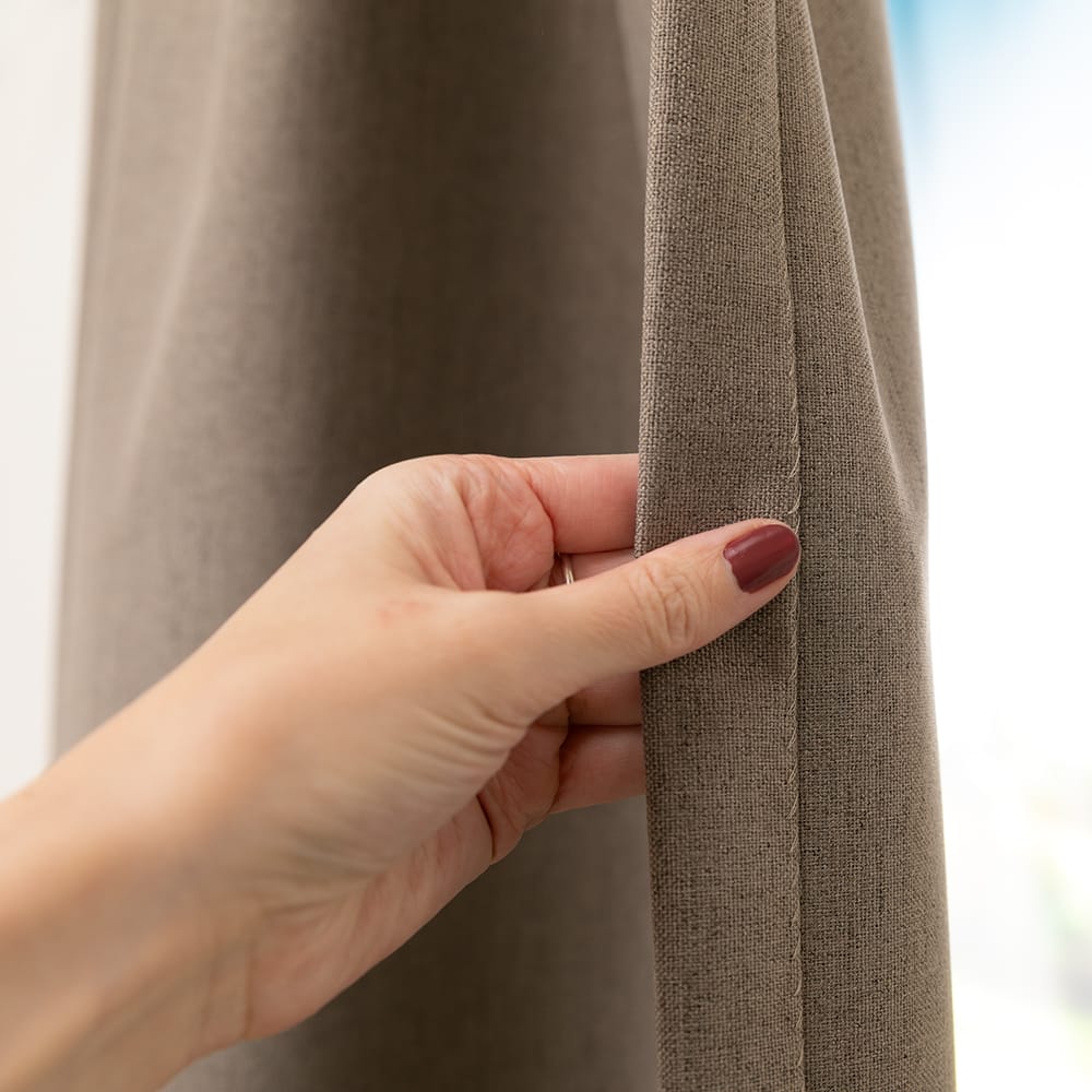 Lumo – Donker Taupe – 23 — 300 cm