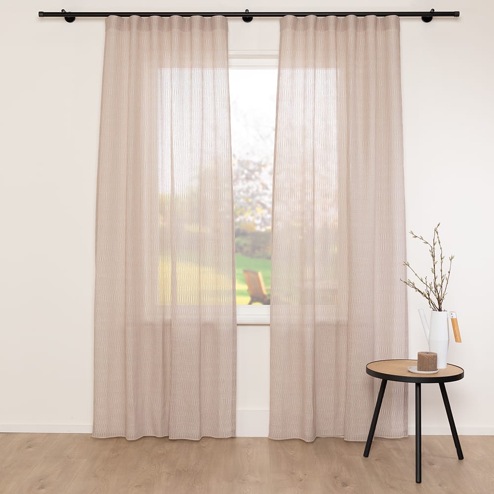 Lungo – Licht Taupe – 18 — 317 cm