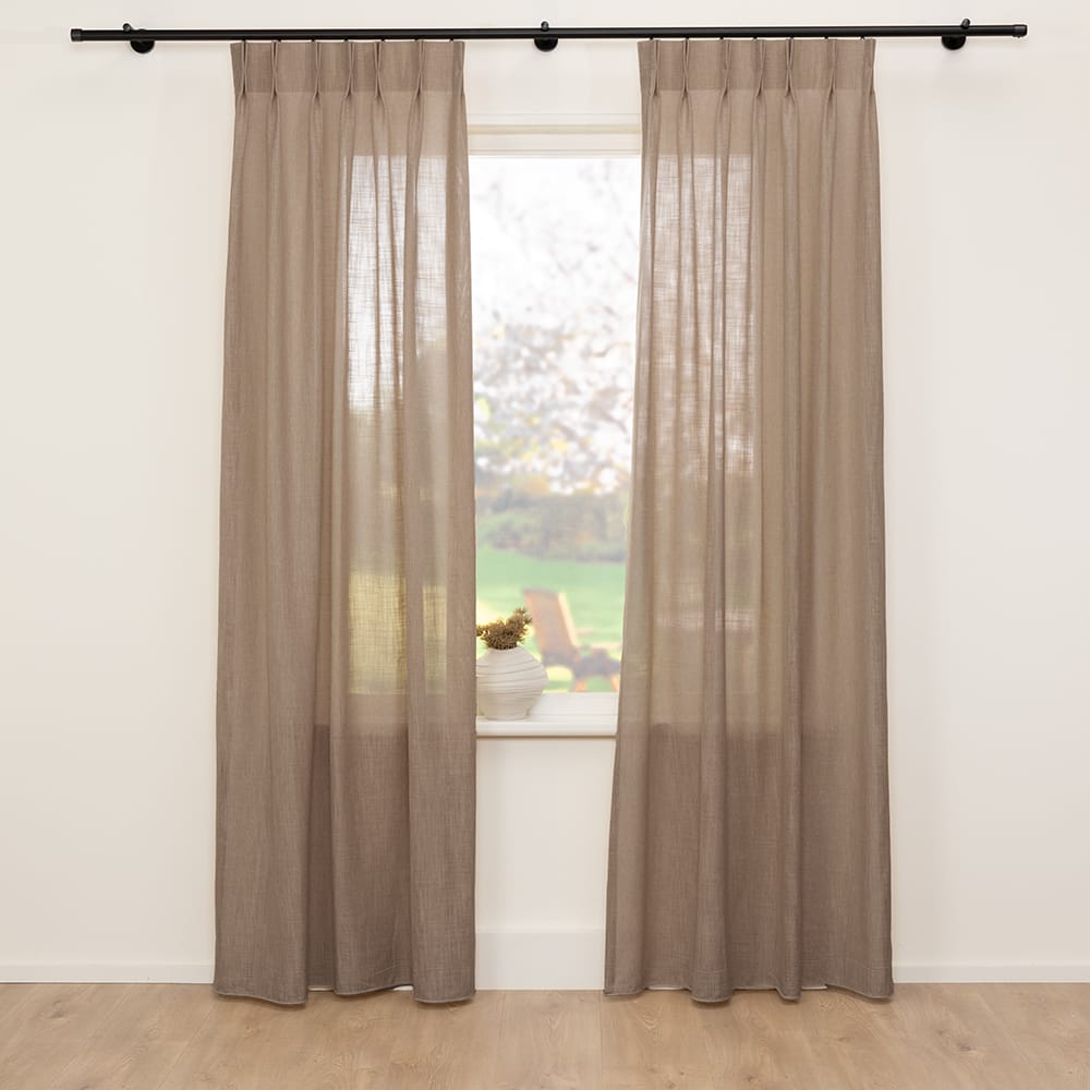 Riven F.R. – Taupe – 22 — 320 cm