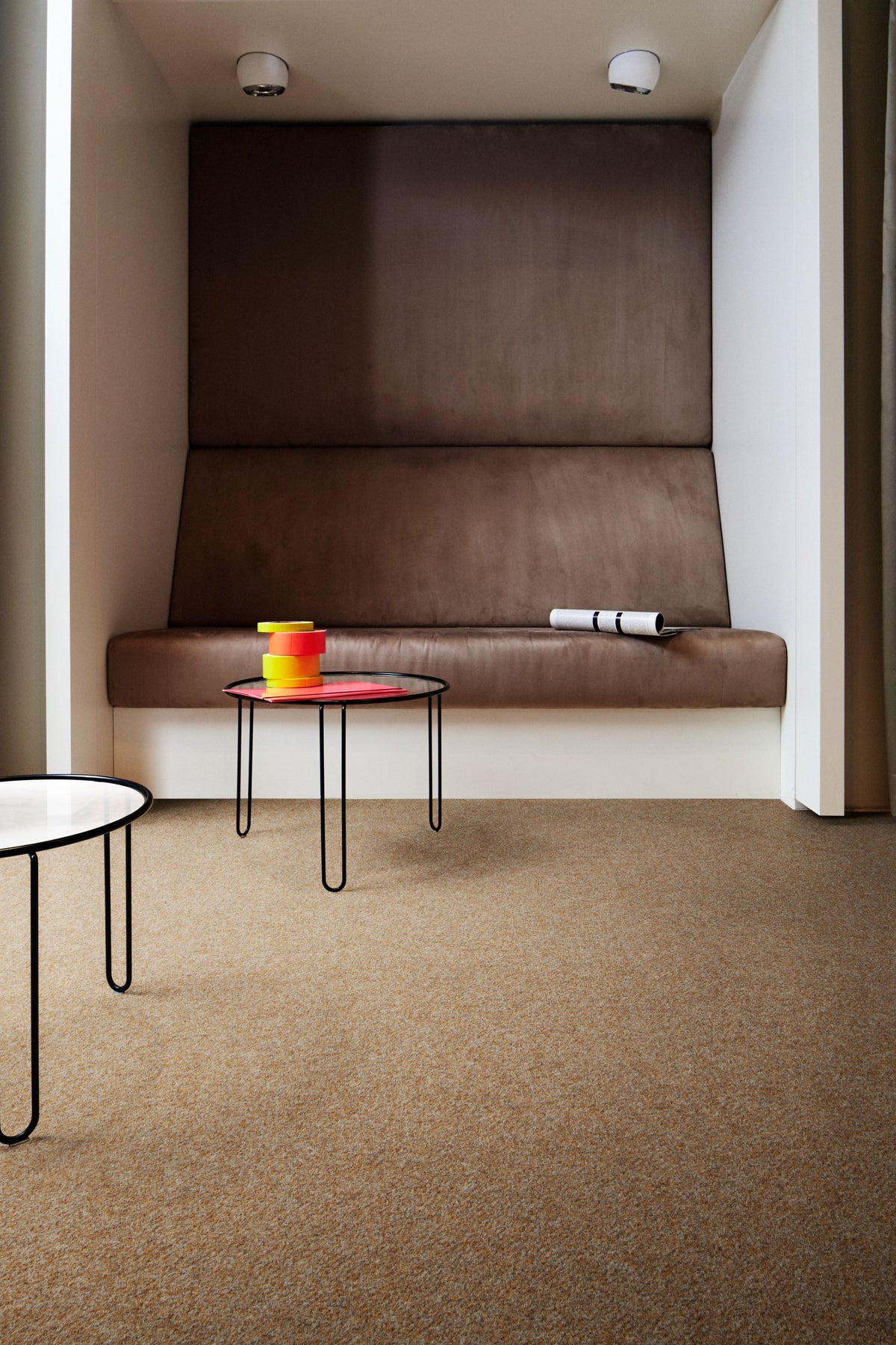 Interface Superflor II - Mid Brown II - ruimtebeeld