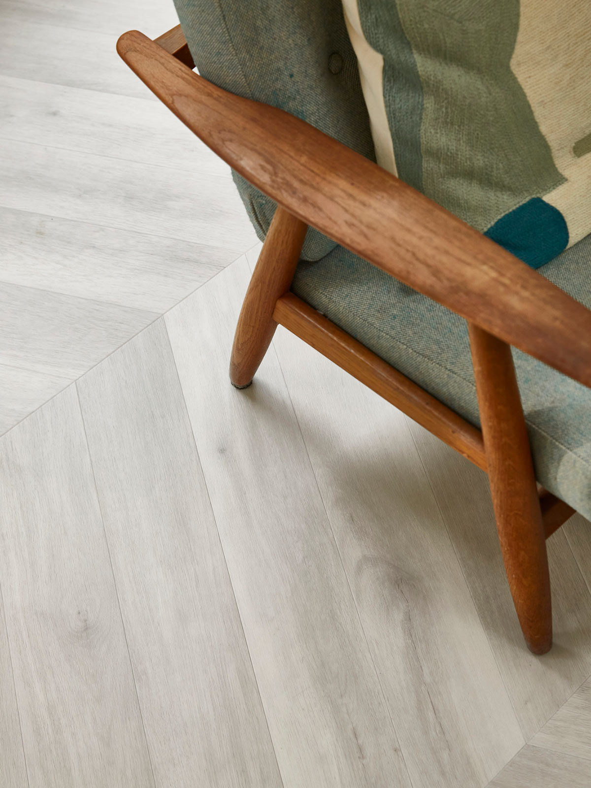 Amtico Signature Chiltern Oak AR0W8630