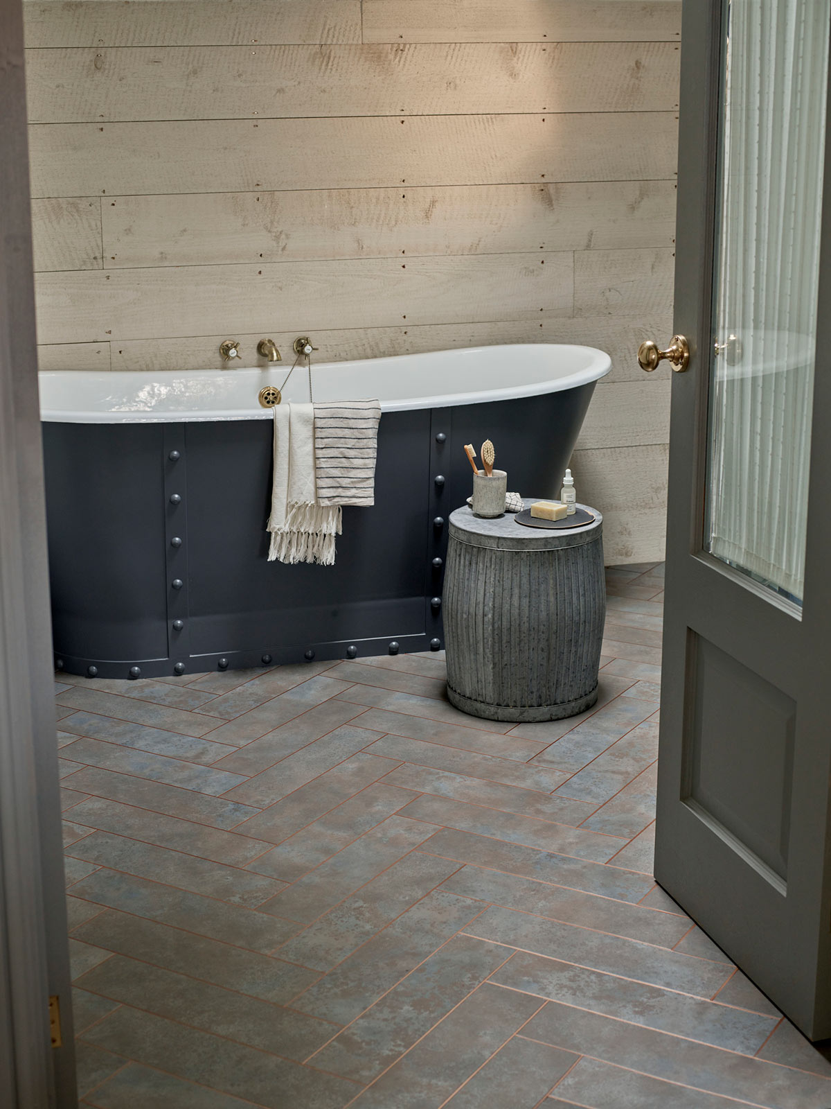 Amtico Signature Grey Burnished Metal AR0ARH13