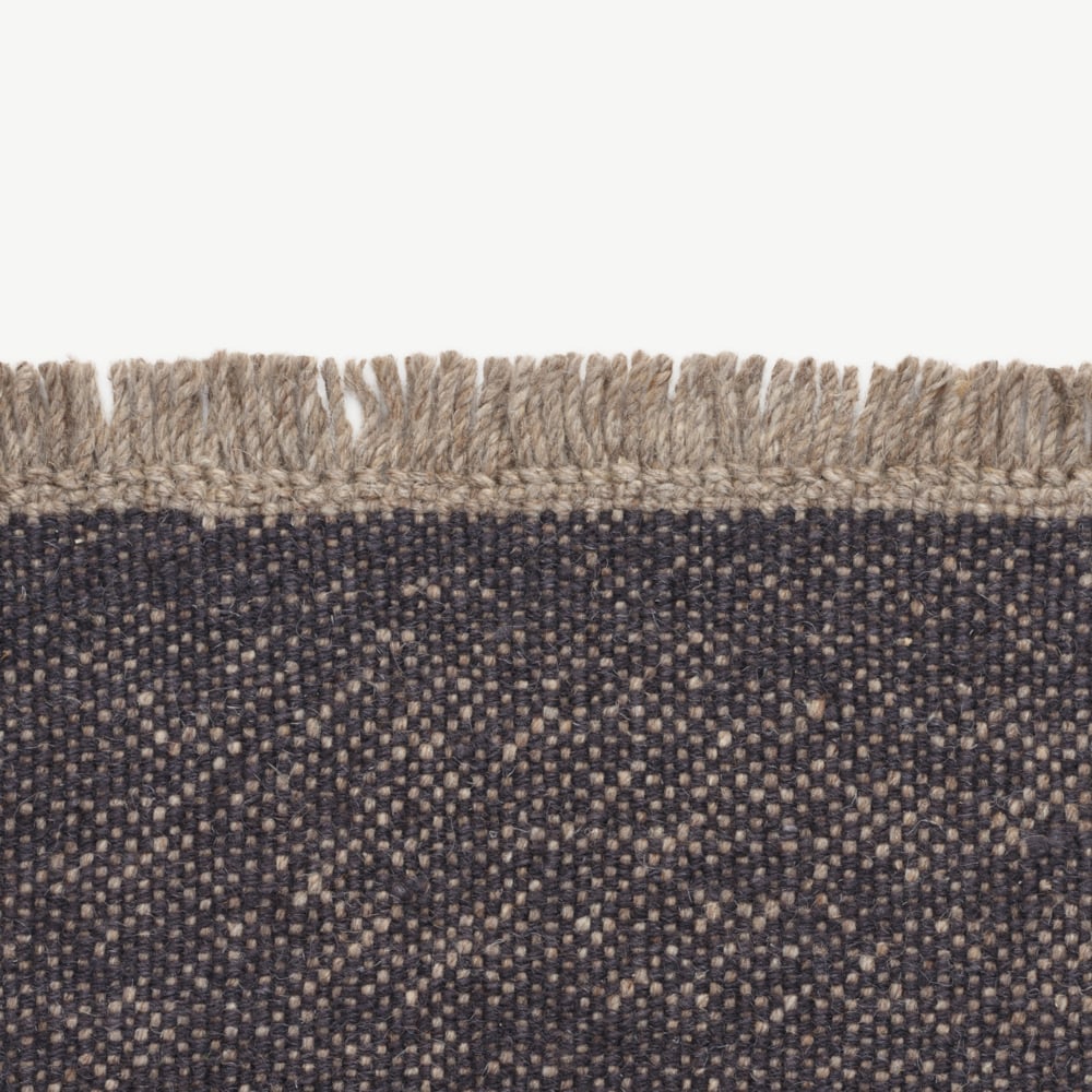 Kvadrat Yield Naturally Coloured Fringes 0791 - op maat